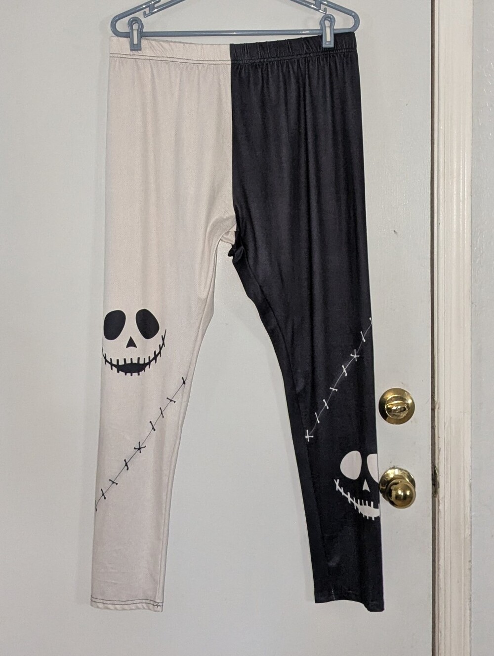 Half-and-Half Jack Skellington Leggings 2X